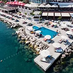 Savoy Szálloda 4*