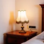 Savoy 4*