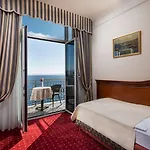Savoy 4* Οπατία
