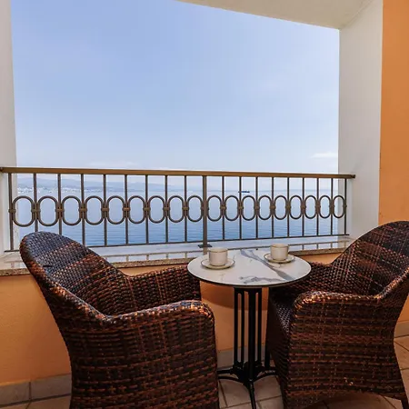 Savoy Hotel 4*