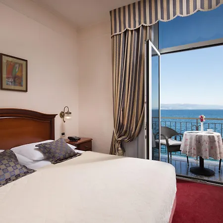 Hotel Savoy