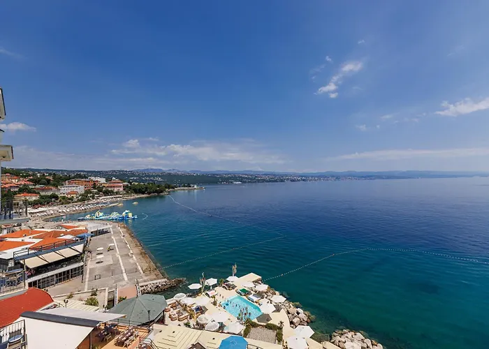 萨沃伊酒店 酒店 4*