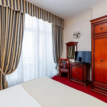 Hotel Savoy 4*