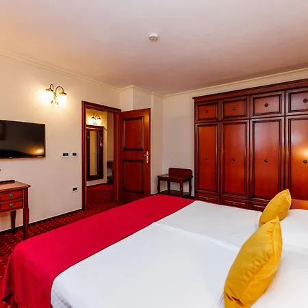 Hotel Savoy 4*