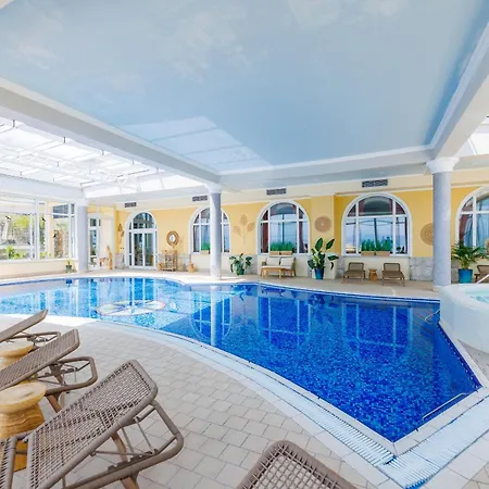 Hotel Savoy